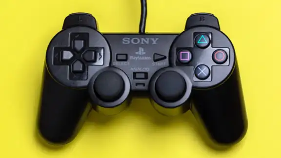 En İyi 10 PlayStation 2 Oyununun Online Alternatifi