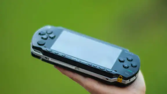 En İyi 10 Klasik PSP Oyunu ve Ücretsiz HTML5 Alternatifleri